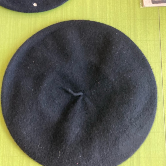 LOT of Three black wool berets. all 100% wool. - Picture 10 of 11